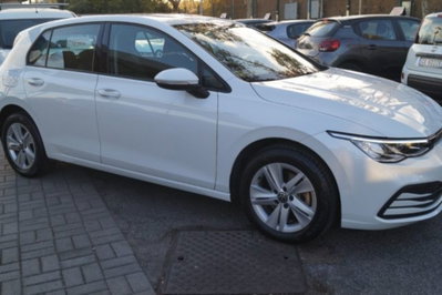 Volkswagen Golf Variant 1.0 eTSI EVO DSG Life (3)
