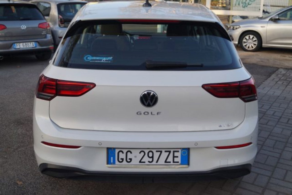 Volkswagen Golf Variant 1.0 eTSI EVO DSG Life (5)