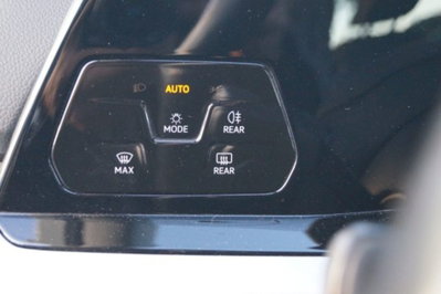 Volkswagen Golf Variant 1.0 eTSI EVO DSG Life (9)