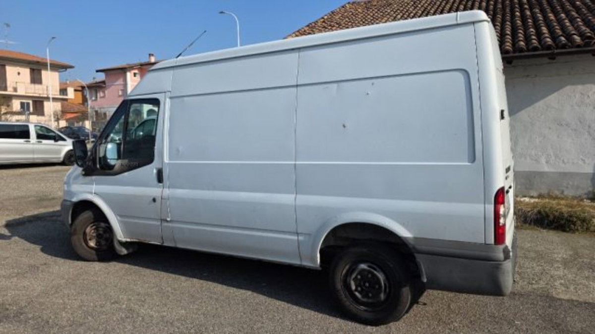 Ford Transit Van Furgone 300M 2.2 TDCi/115 PM-TM Furgone (2)