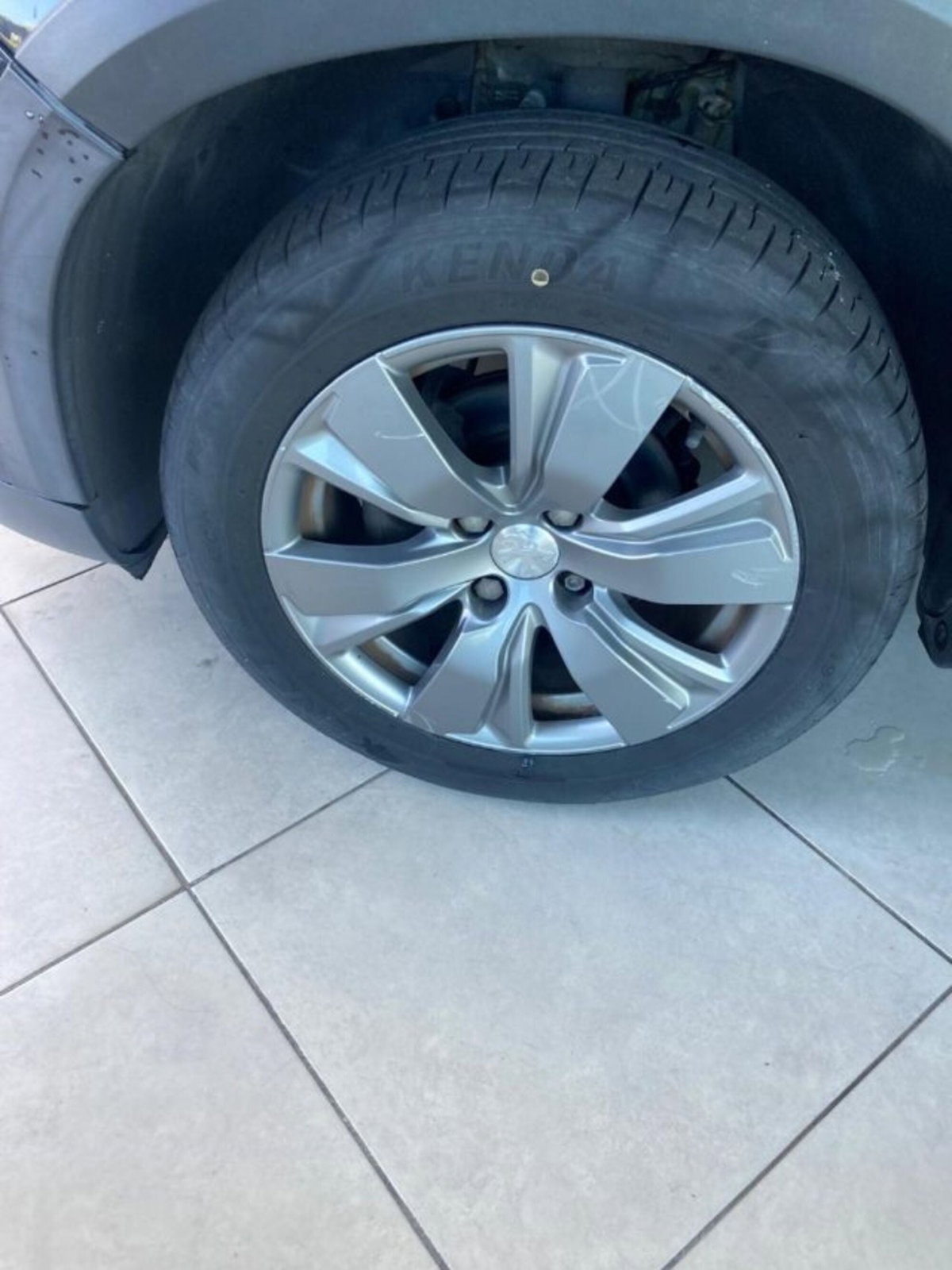 Peugeot 2008 100 S&S Black Matt (14)