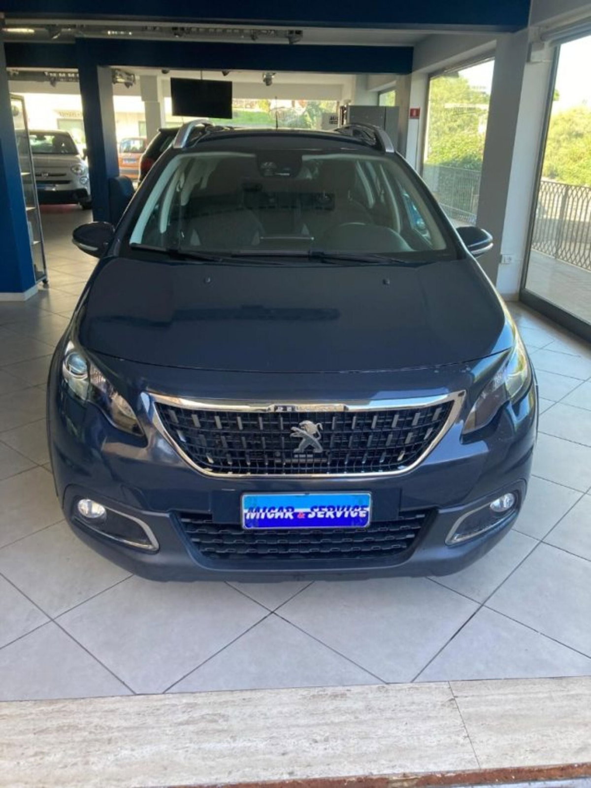 Peugeot 2008 100 S&S Black Matt (3)