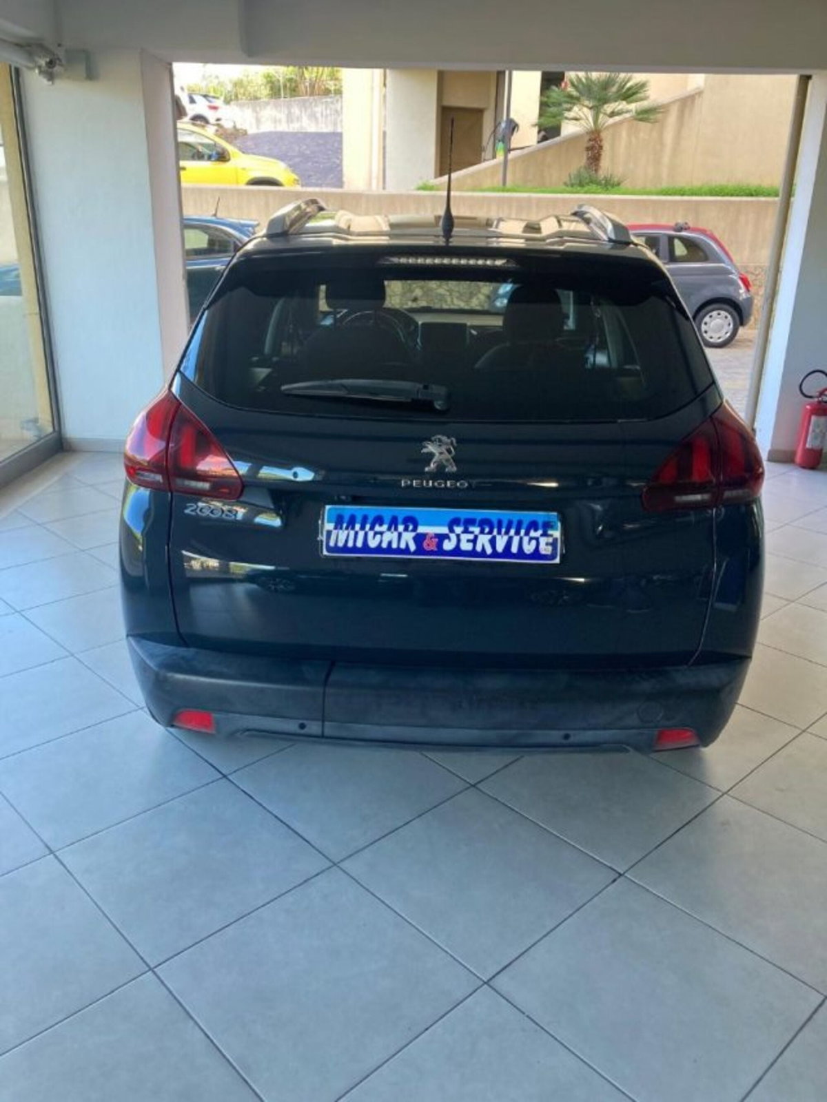 Peugeot 2008 100 S&S Black Matt (6)