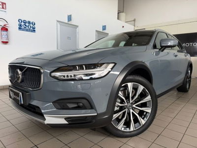 Volvo V90 Cross Country B4 (d) AWD Geatronic Business Pro Line usata