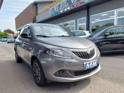 Lancia Ypsilon 1.0 FireFly 5 porte S&S Hybrid Gold Plus usata
