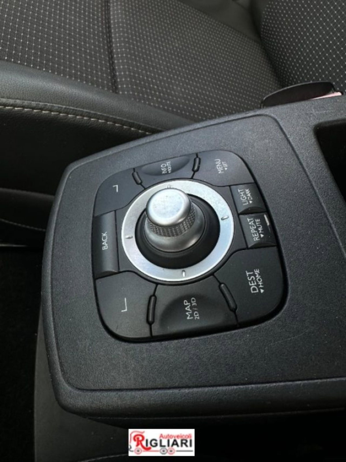 Renault Scenic E-Tech Electric 1.5 dCi 110CV Dynamique (13)