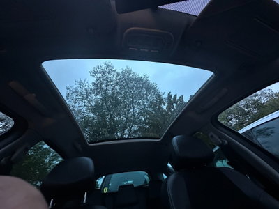 Peugeot 207 SW 8V HDi 112CV Outdoor (18)