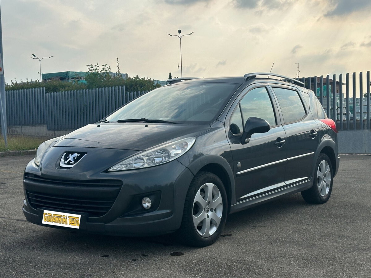 Peugeot 207 SW 8V HDi 112CV Outdoor (2)