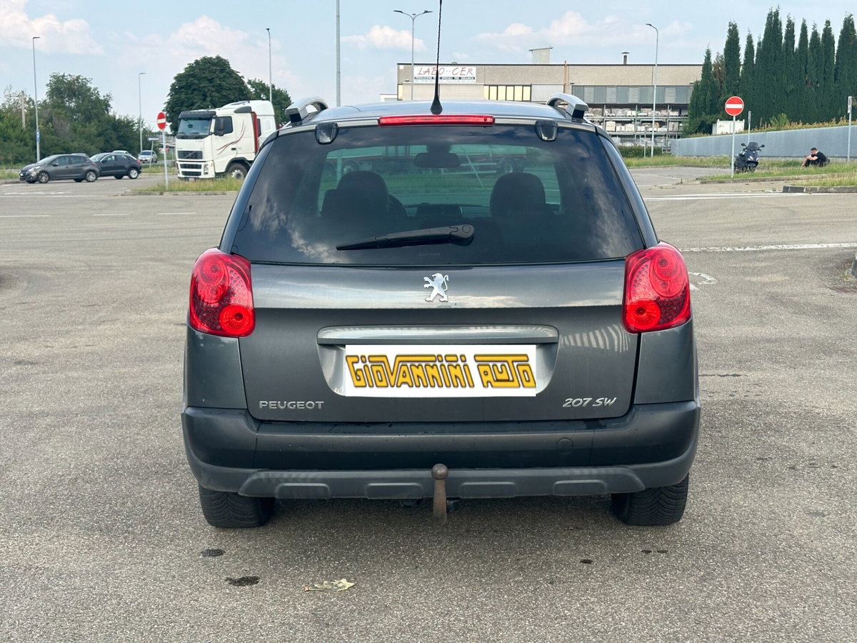 Peugeot 207 SW 8V HDi 112CV Outdoor (6)