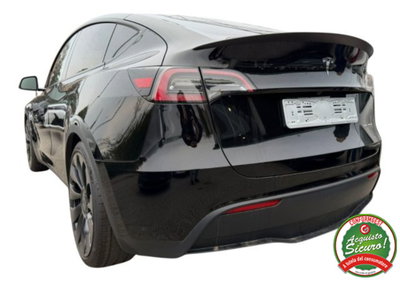 Tesla Model Y Performance awd (3)
