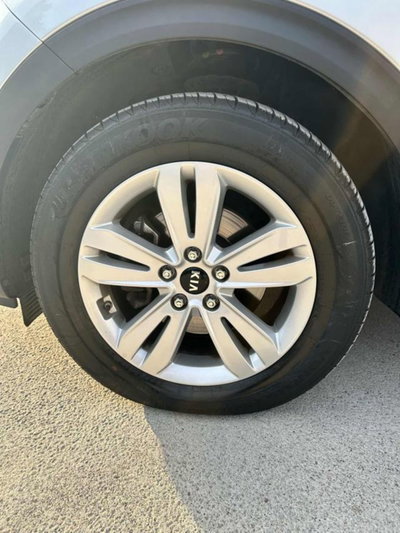 Kia Sportage 1.7 CRDI 141 CV DCT7 2WD Business Class (7)