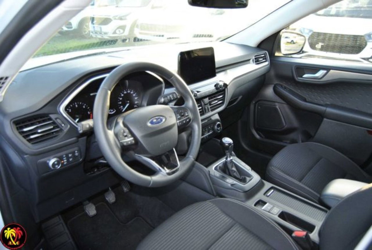 Ford Kuga 1.5 EcoBlue 120 CV 2WD Titanium (5)