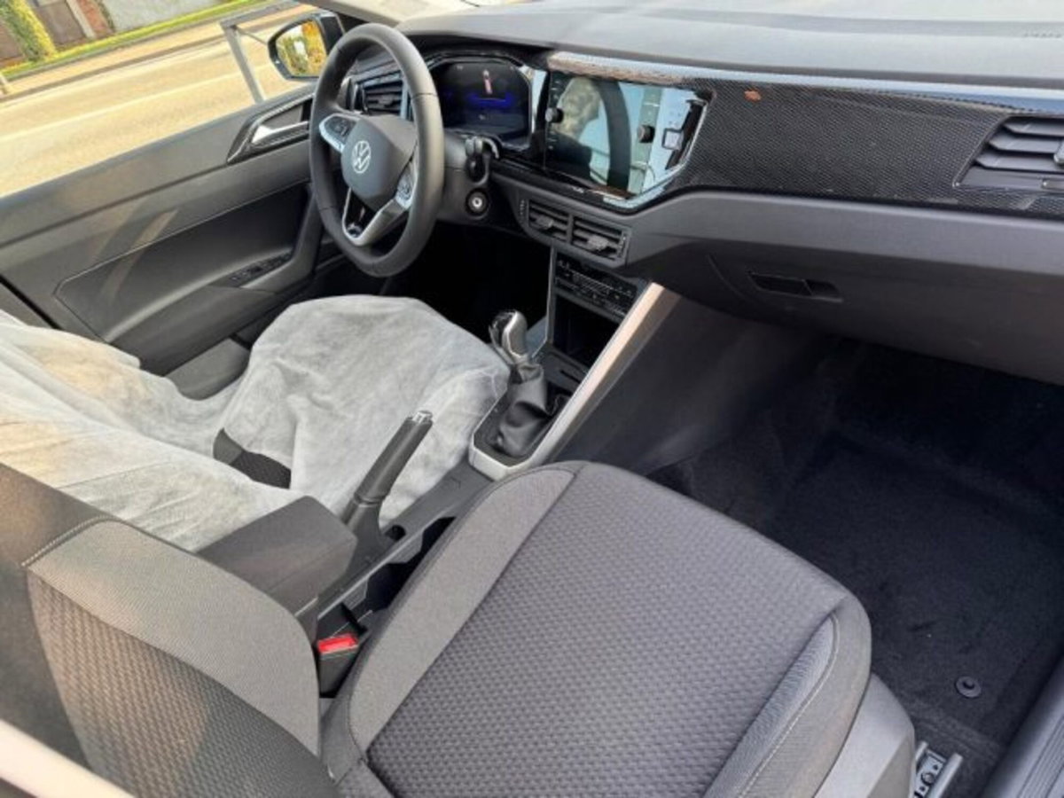 Volkswagen Polo 1.0 tsi Edition 95cv (6)