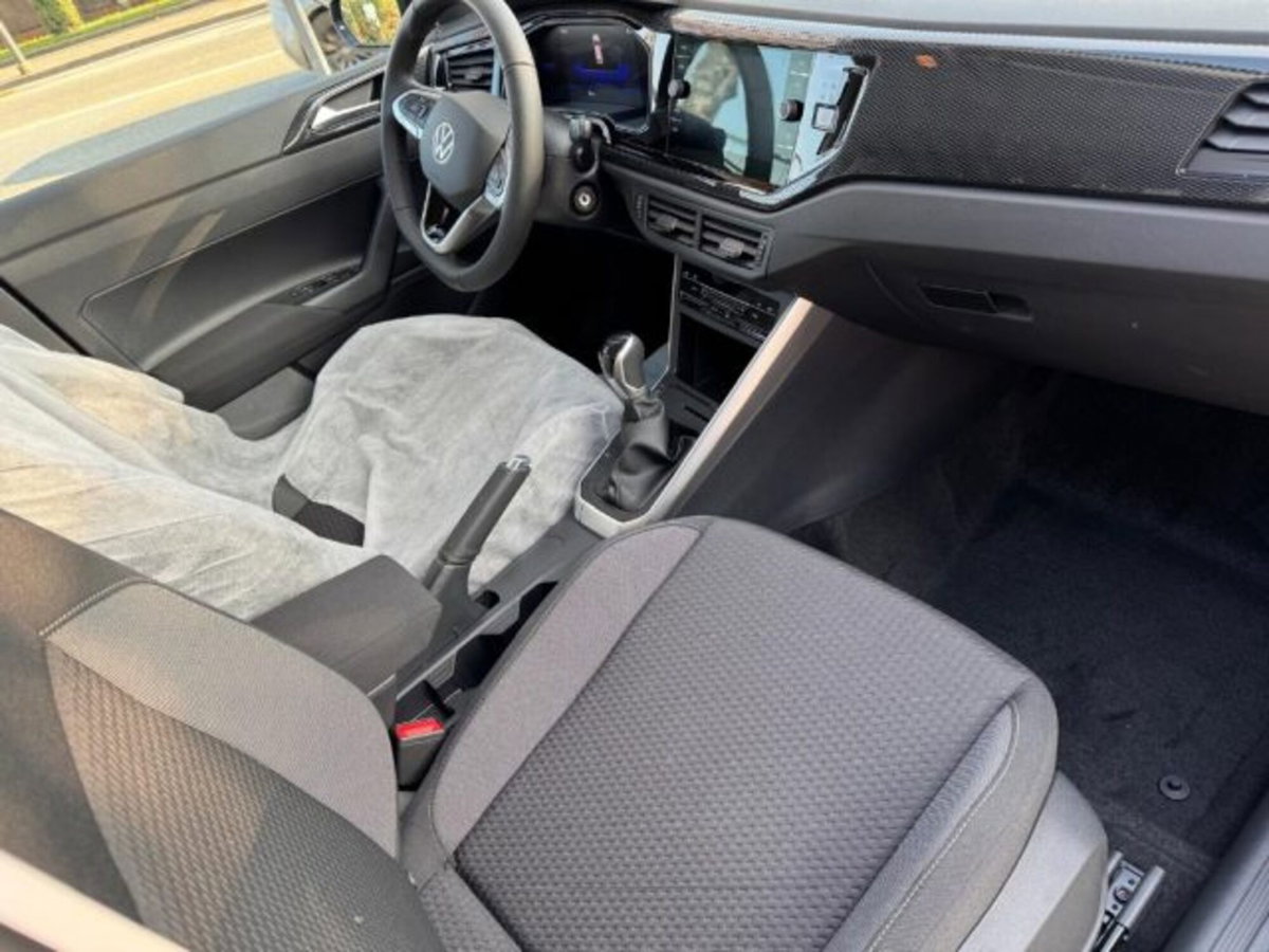 Volkswagen Polo 1.0 tsi Edition 95cv (7)