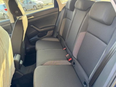 Volkswagen Taigo 1.0 tsi R-Line 115cv (9)