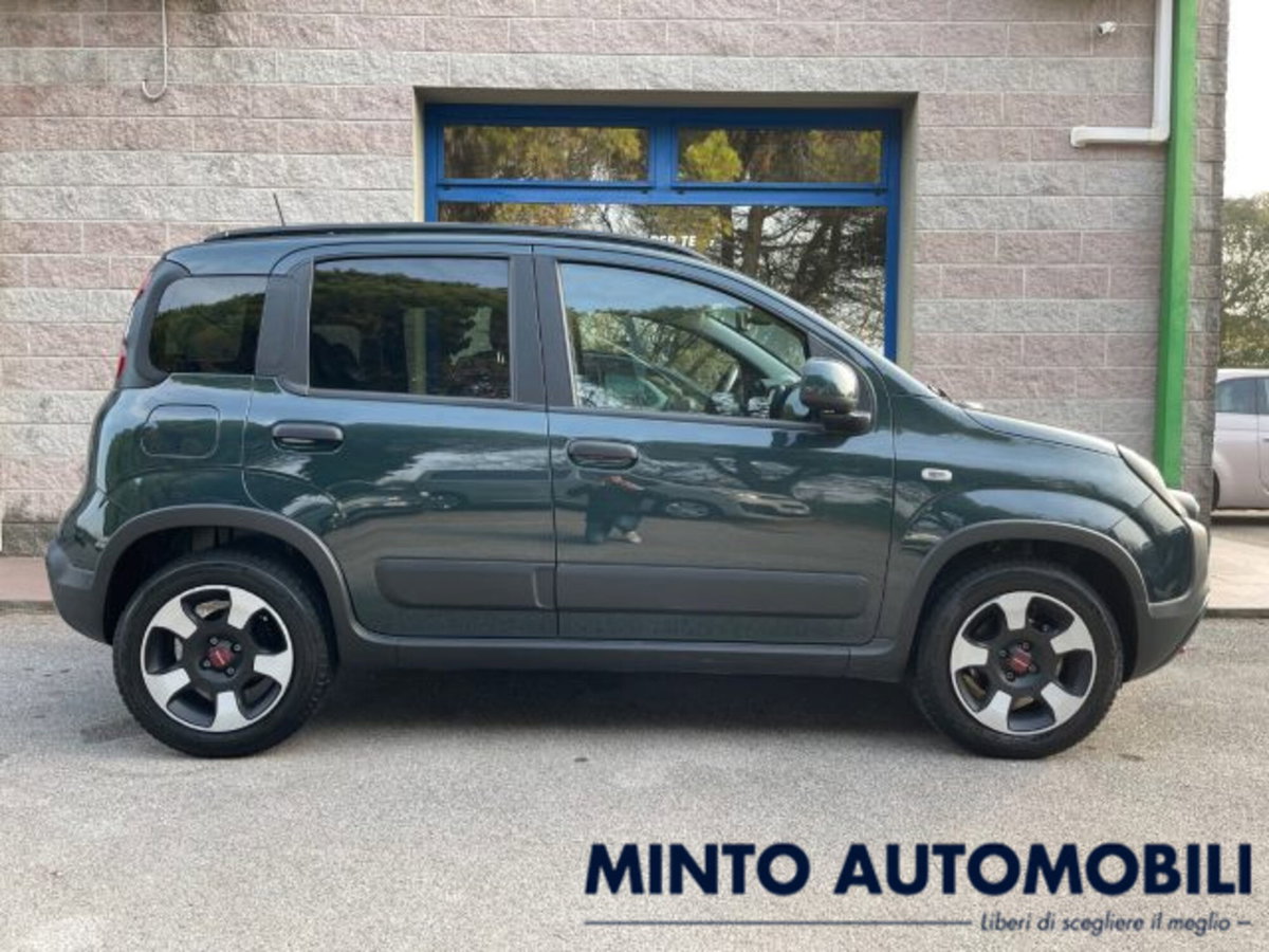 Fiat Panda Cross 1.0 firefly hybrid Cross s&s 70cv 5p.ti (2)