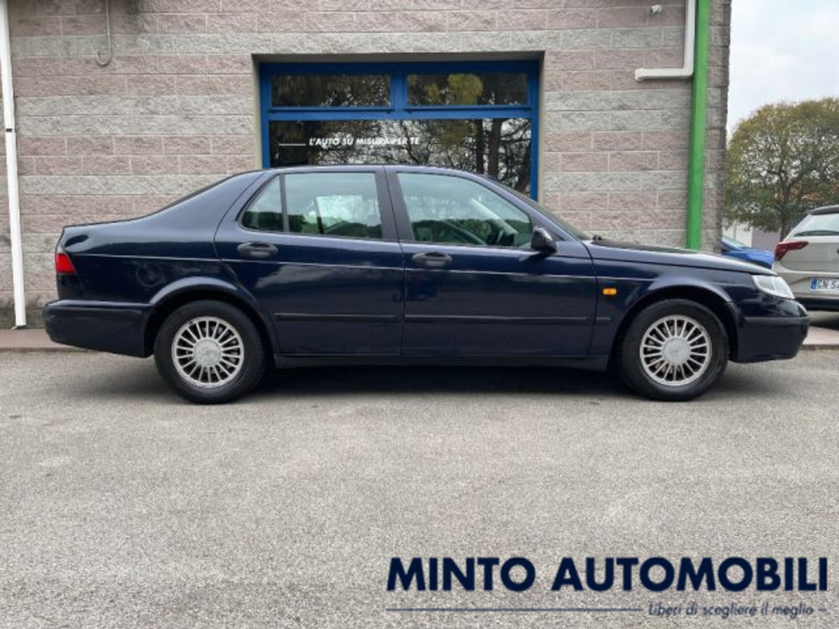 Saab 9-5 16V T cat S (2)