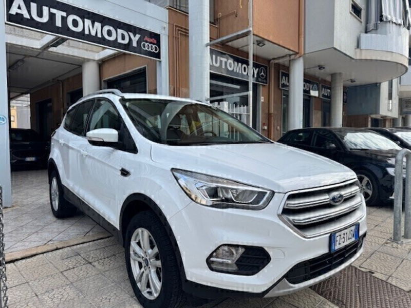 Ford Kuga 2.0 TDCI 150 CV S&S 4WD Powershift Titanium