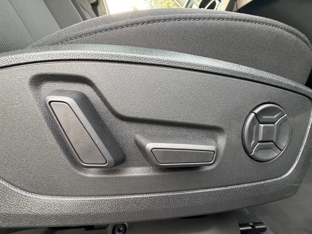 Audi Q3 Sportback 35 TDI quattro S tronic S line edition (9)