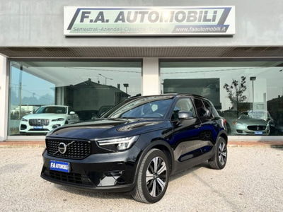 Volvo XC40 T4 Recharge Plug-in Hybrid R-design usata