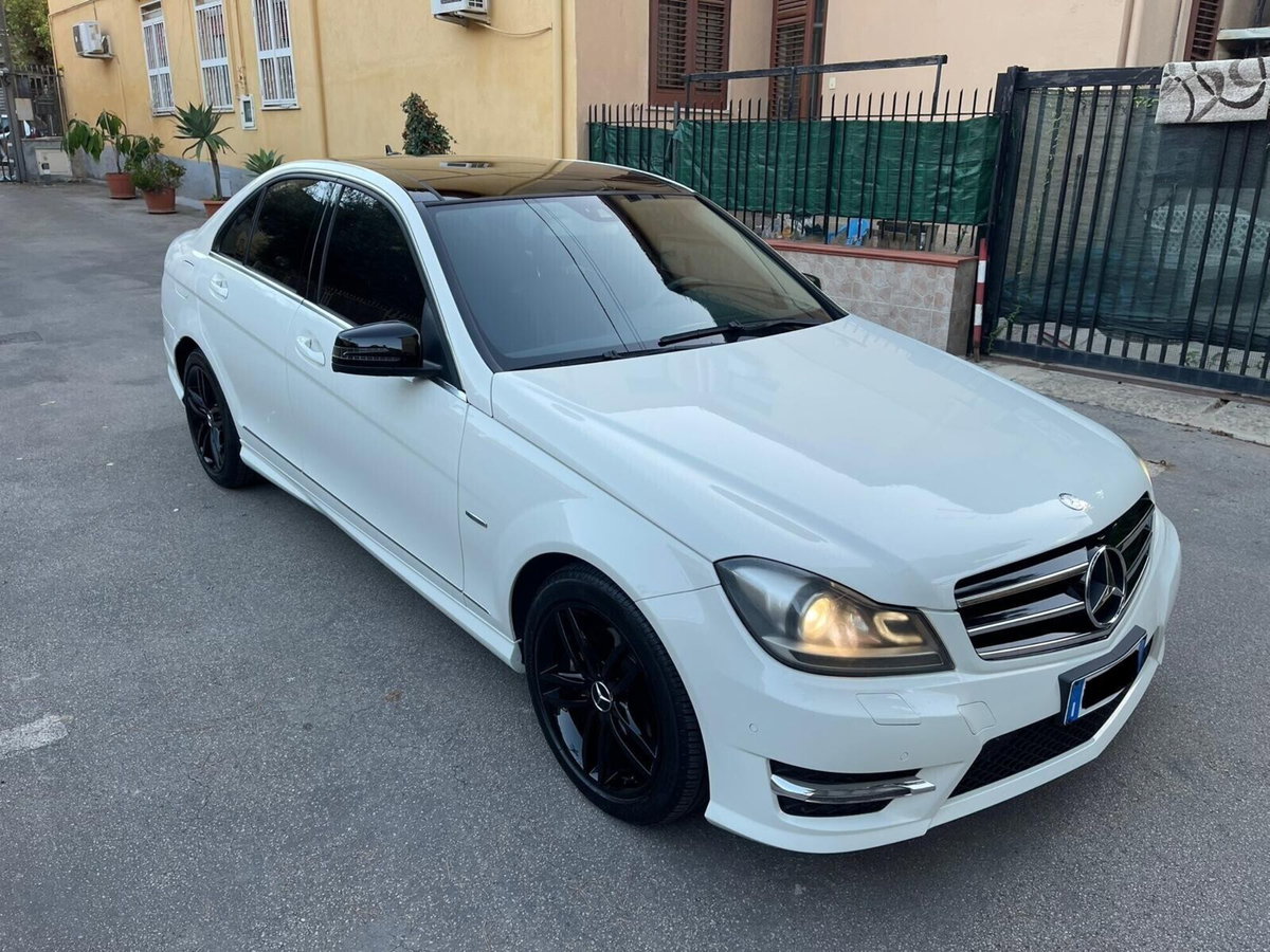 Mercedes-Benz Classe C 220 CDI BlueEFFICIENCY Avantgarde AMG (17)