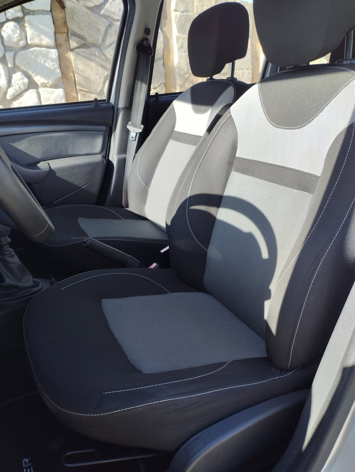 Dacia Duster 1.5 dCi 110CV 4x2 Ambiance (13)