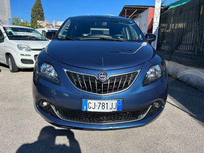 Lancia Ypsilon 1.0 FireFly 5 porte S&S Hybrid Ecochic Gold usata