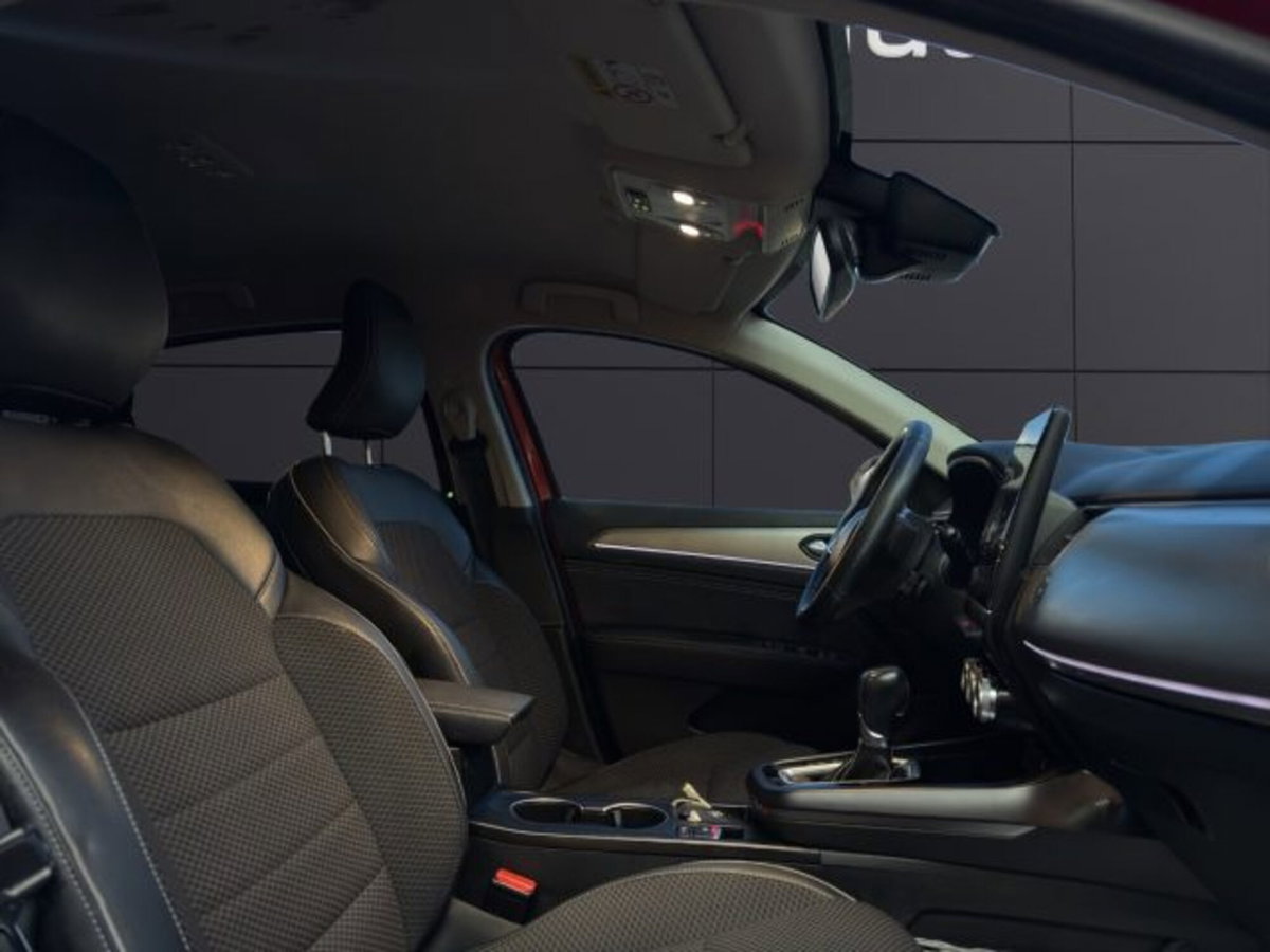 Renault Arkana E-Tech 145 CV Intens (18)