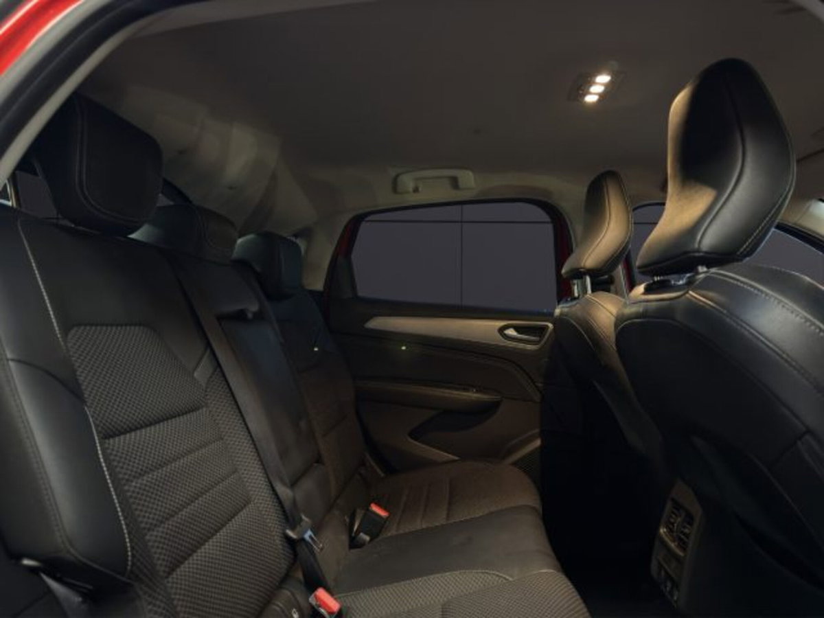 Renault Arkana E-Tech 145 CV Intens (19)