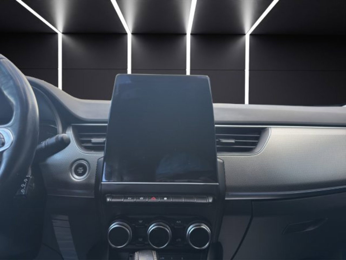 Renault Arkana E-Tech 145 CV Intens (15)