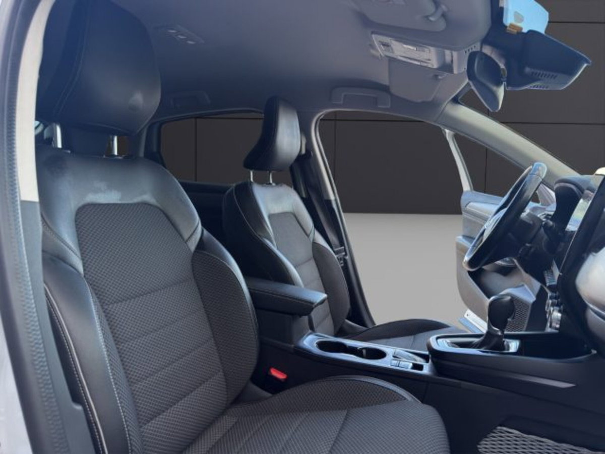 Renault Arkana E-Tech 145 CV Intens (17)
