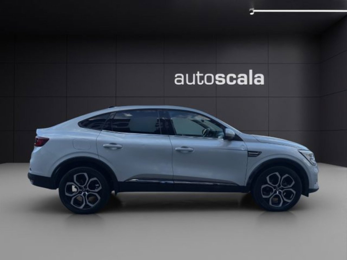 Renault Arkana E-Tech 145 CV Intens (6)