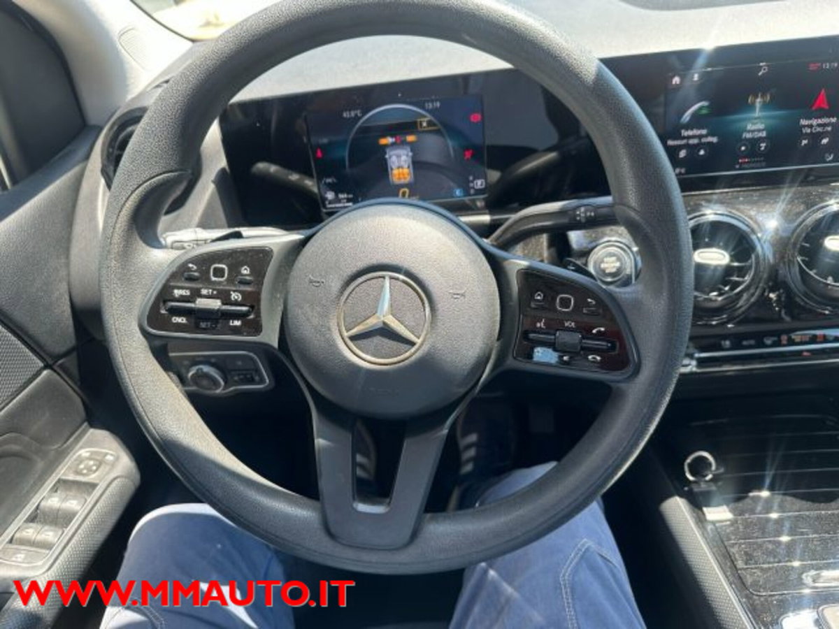 Mercedes-Benz Classe B 200 d Automatic Executive (13)