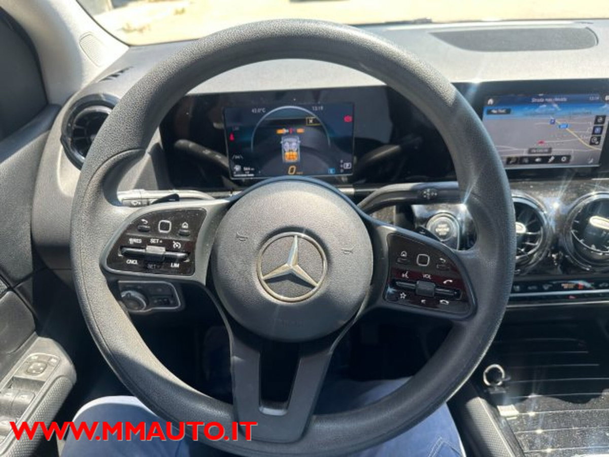 Mercedes-Benz Classe B 200 d Automatic Executive (18)