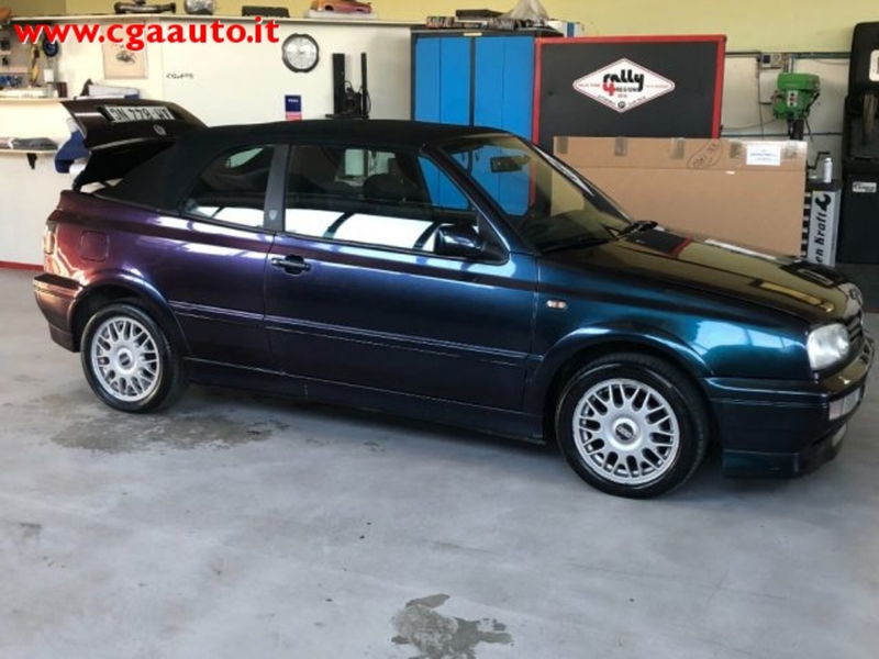 Volkswagen Golf Cabrio 1.6 cat Colour Concept