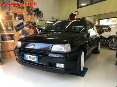 Renault Clio 16V