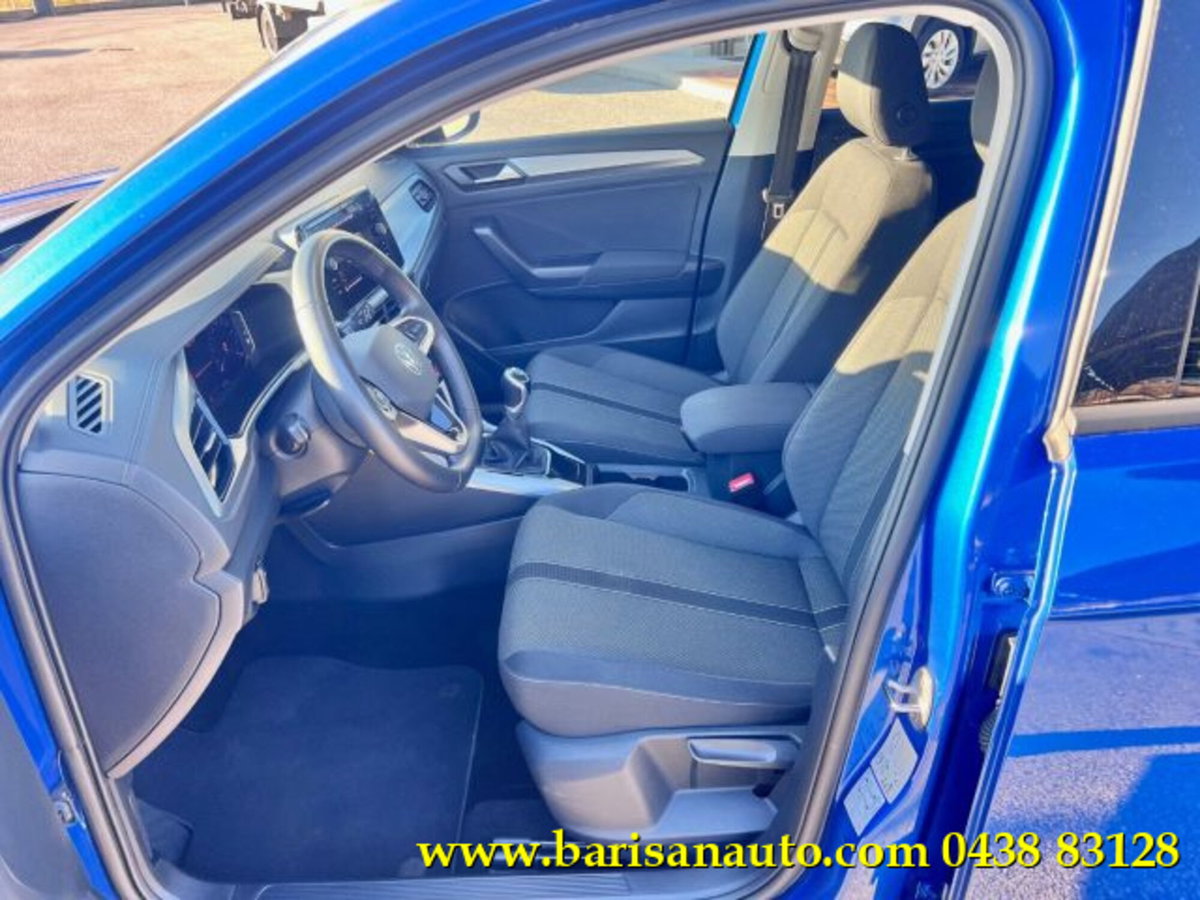 Volkswagen T-Roc 1.0 TSI Life (5)