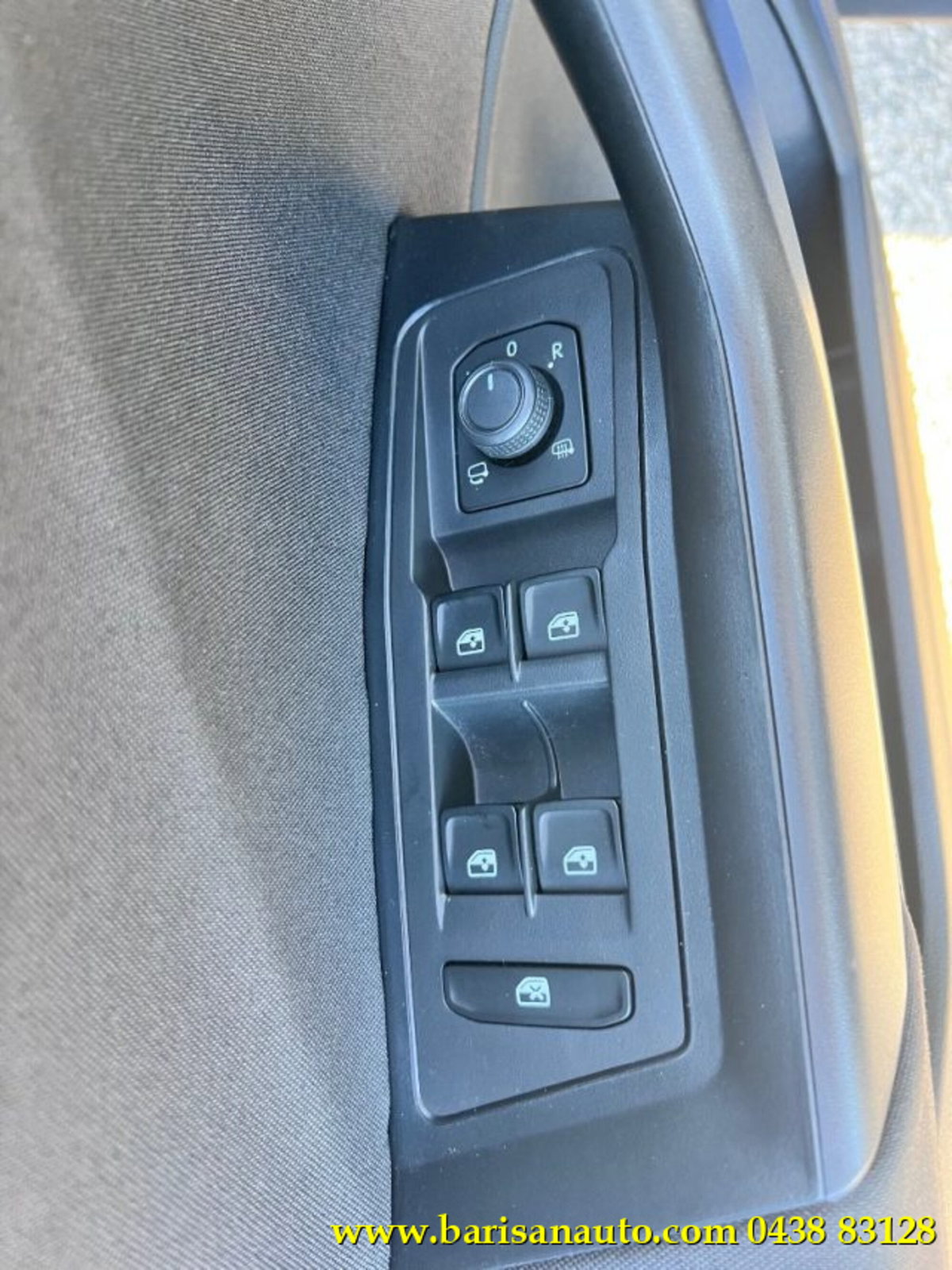 Volkswagen T-Roc 1.0 TSI Life (9)