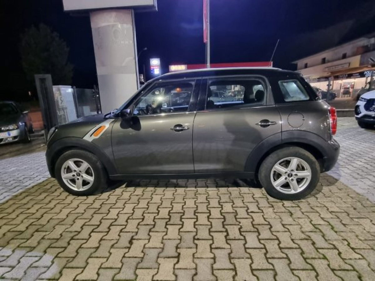 MINI Mini Countryman 2.0 Cooper D Countryman Automatica (2)