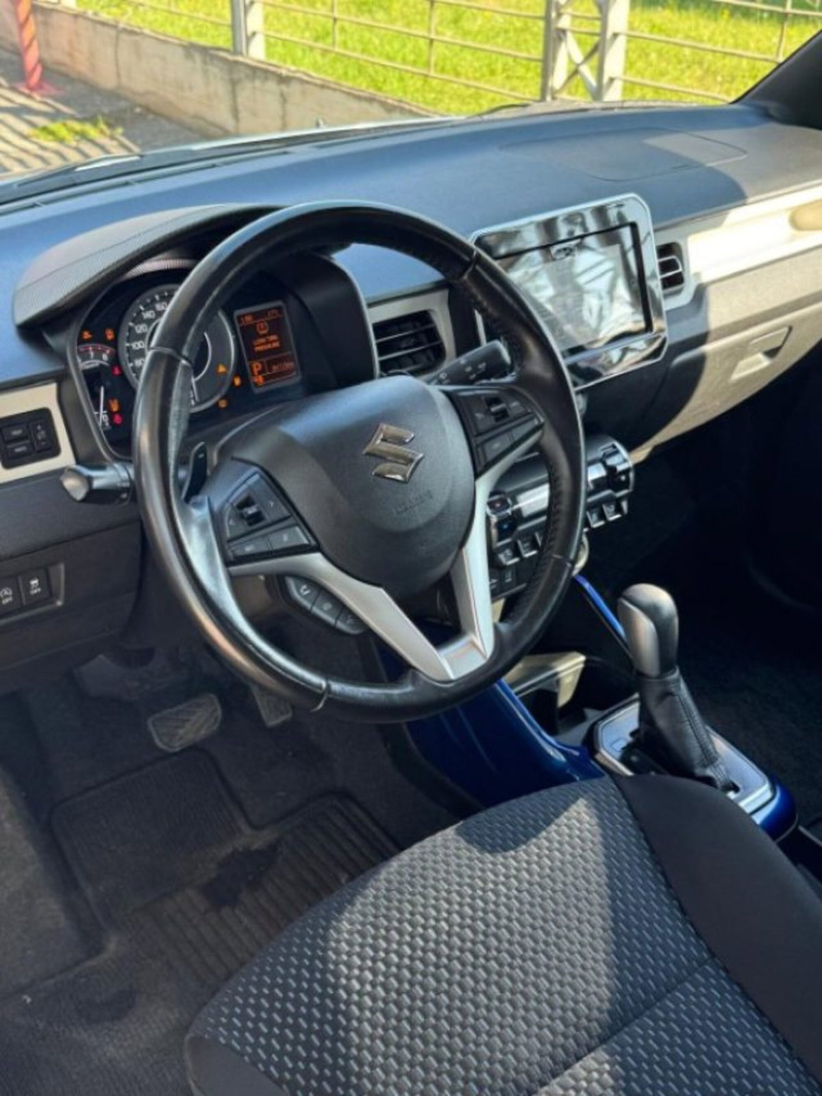 Suzuki Ignis 1.2 Hybrid CVT Easy Top (8)