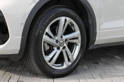 Volkswagen T-Roc 2.0 tdi R-Line 115cv (10)