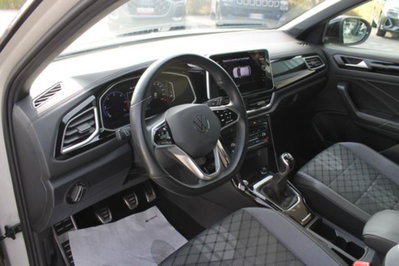 Volkswagen T-Roc 2.0 tdi R-Line 115cv (6)