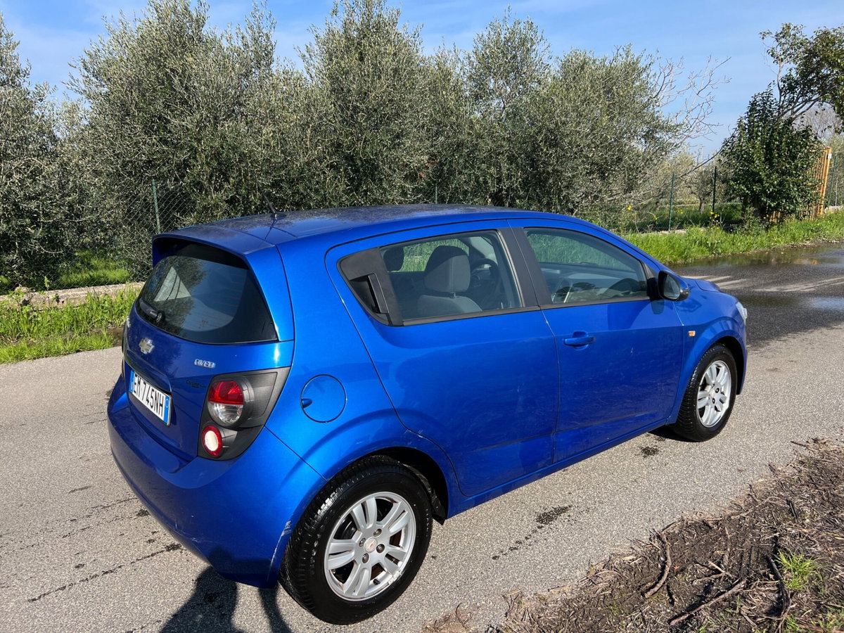Chevrolet Aveo 1.2 70CV 5 porte LS (4)