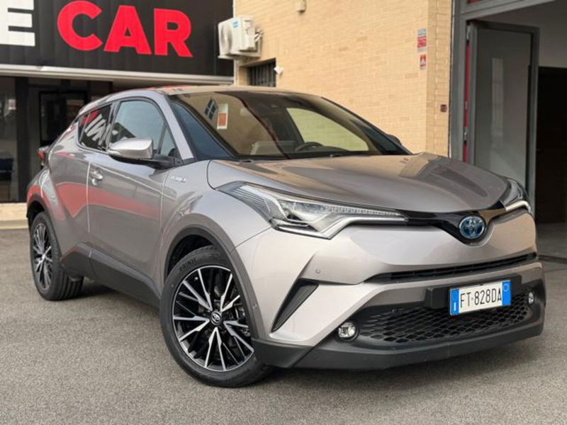 Toyota Toyota C-HR 1.8 Hybrid E-CVT Lounge