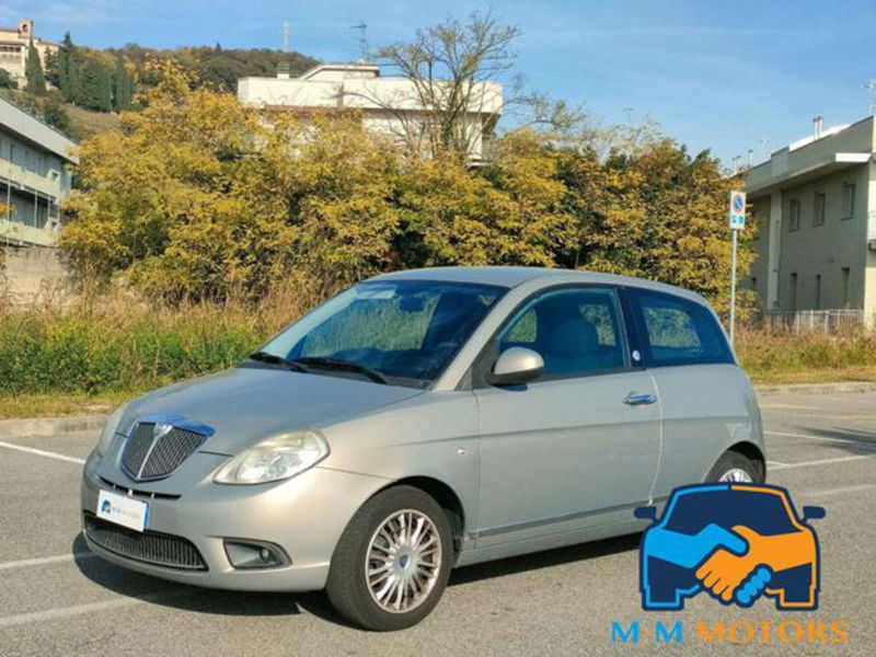 Lancia Ypsilon 1.4 Oro Ecochic GPL