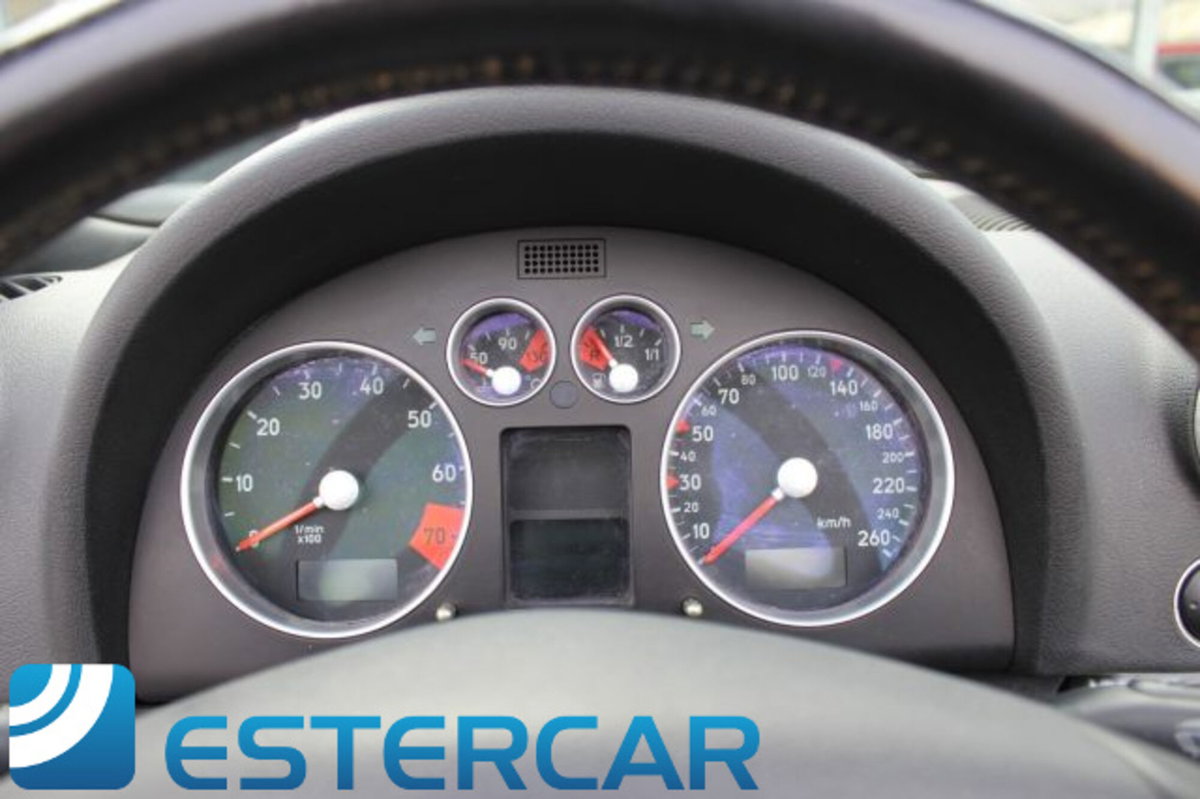Audi TT Cabrio 1.8 T 20V 150 CV cat (15)
