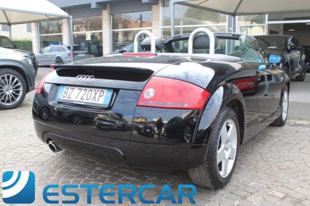 Audi TT Cabrio 1.8 T 20V 150 CV cat (2)