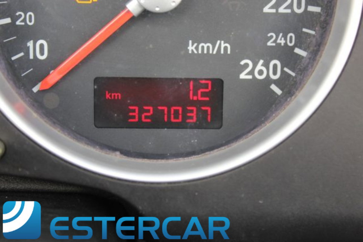 Audi TT Cabrio 1.8 T 20V 150 CV cat (6)
