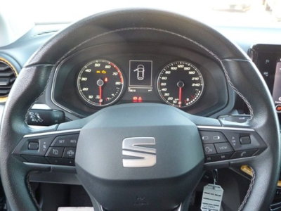 SEAT Ibiza 1.0 TGI 5 porte Business (10)