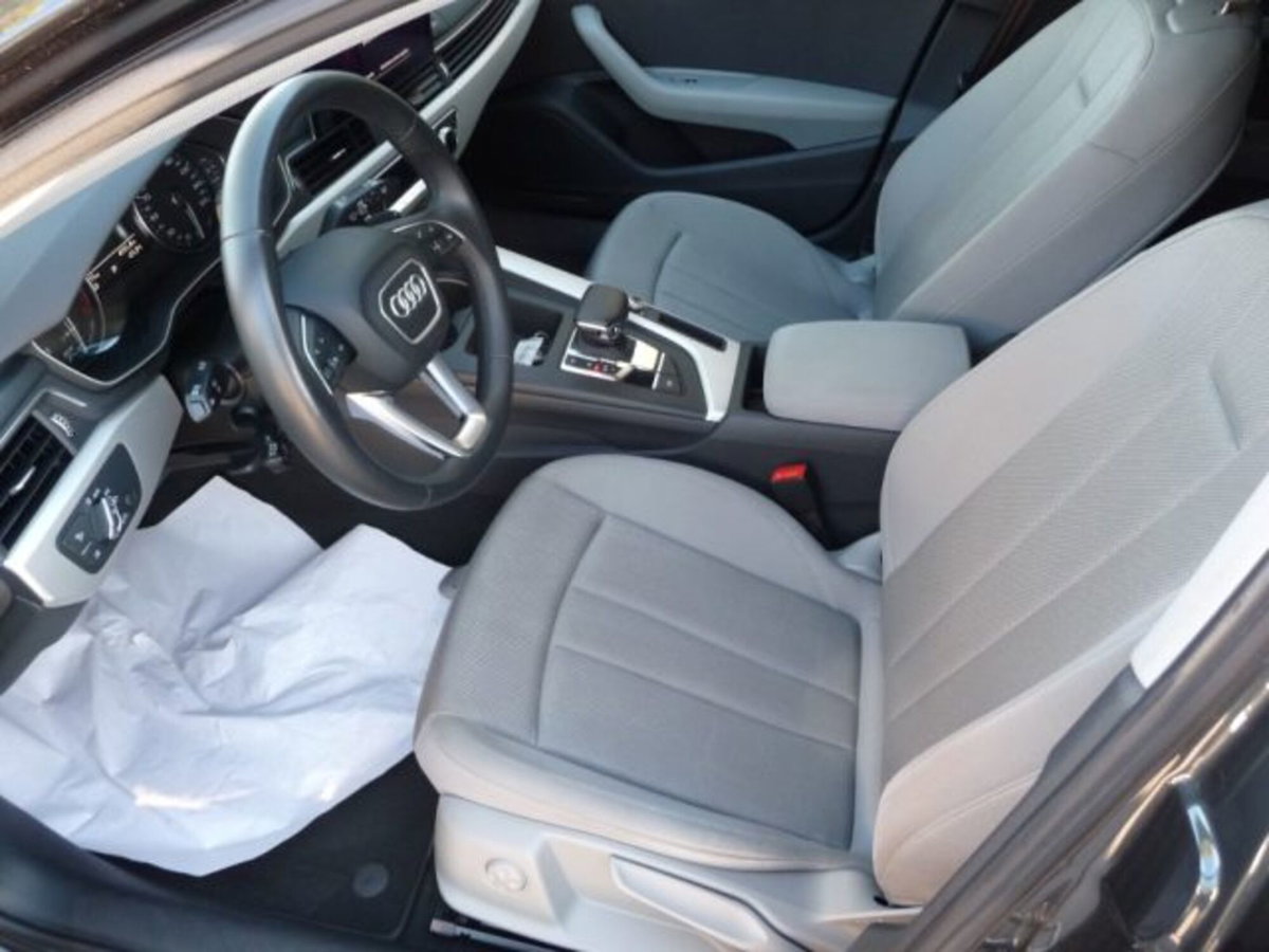 Audi A4 Avant 40 g-tron S tronic Business Advanced (4)